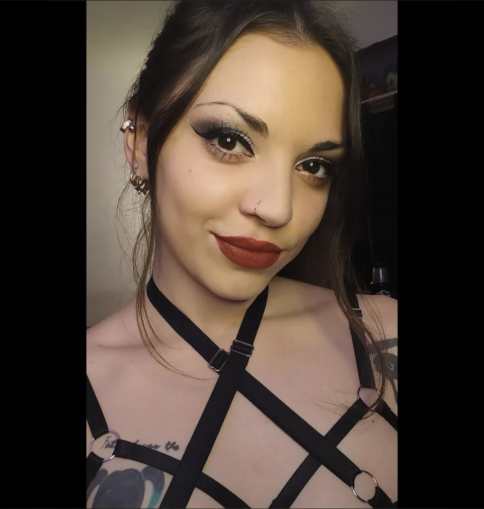 One hot girl's avatar