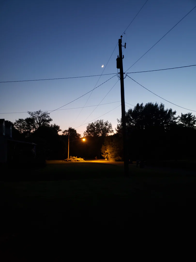 August Andrews profile banner