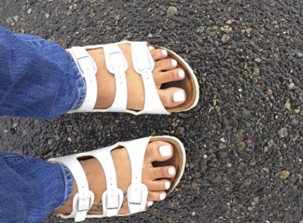 Cute feet profile banner