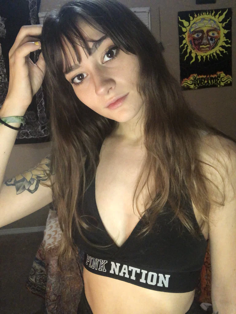sierra🌝🌻's avatar