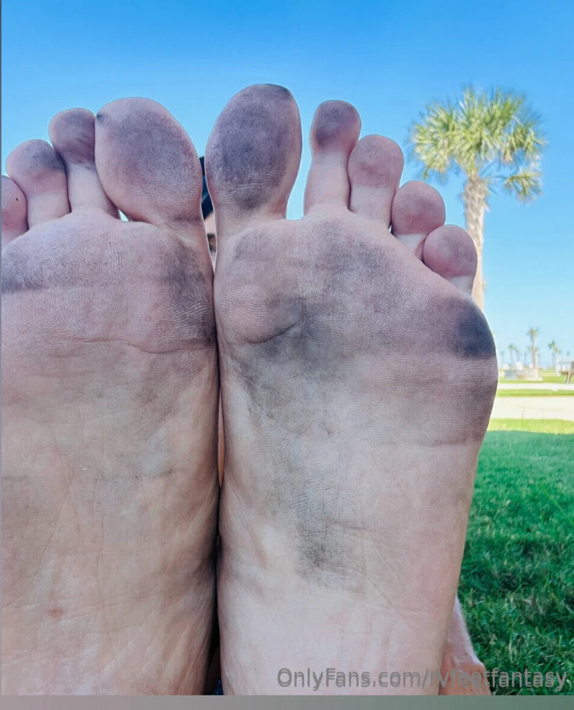 RV  Feet Fantasy's avatar