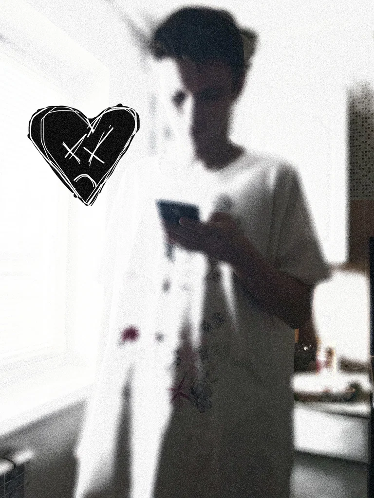 love me i'm dying's avatar