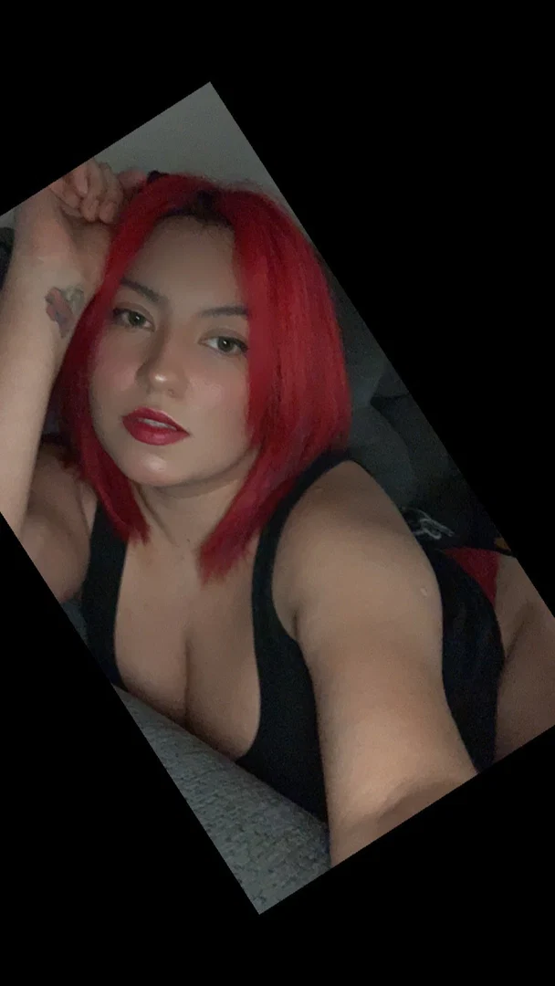 Mirna G profile banner