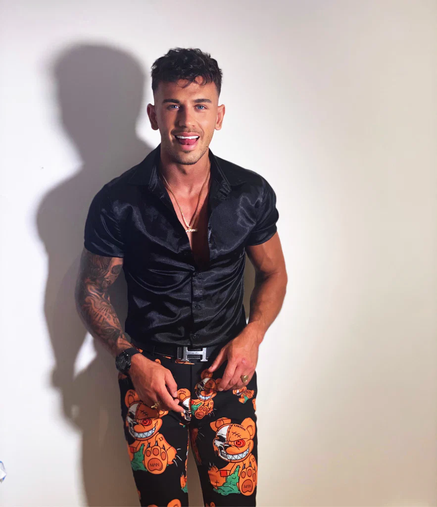 Lewis Hatton's avatar