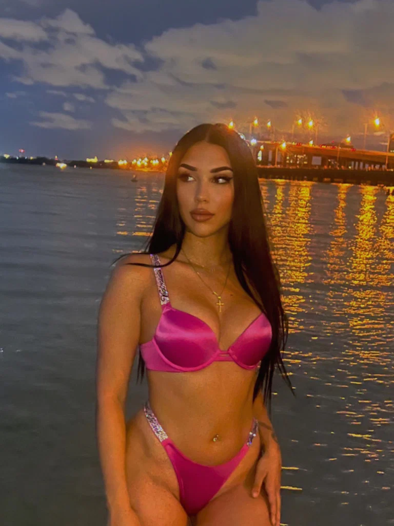 🐆GABRIELA REYES🐆's avatar