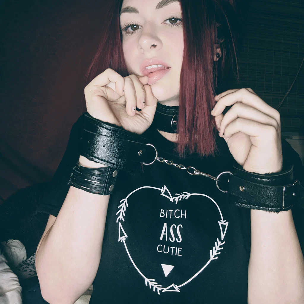 Anastasia 🖤's avatar
