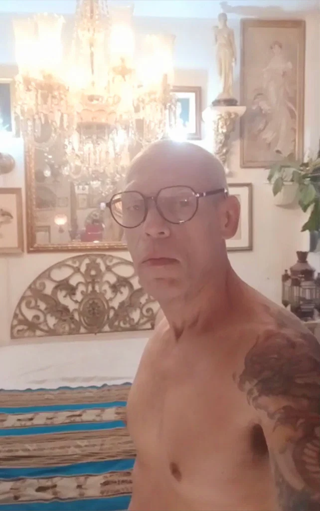 hot mature stud's avatar