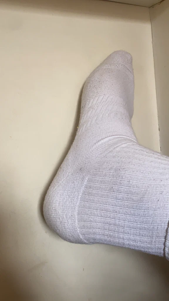 Big feet, Farts and SPH DOM 😈😈