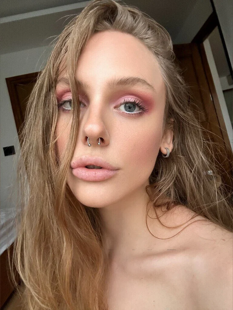 Kate 💕's avatar