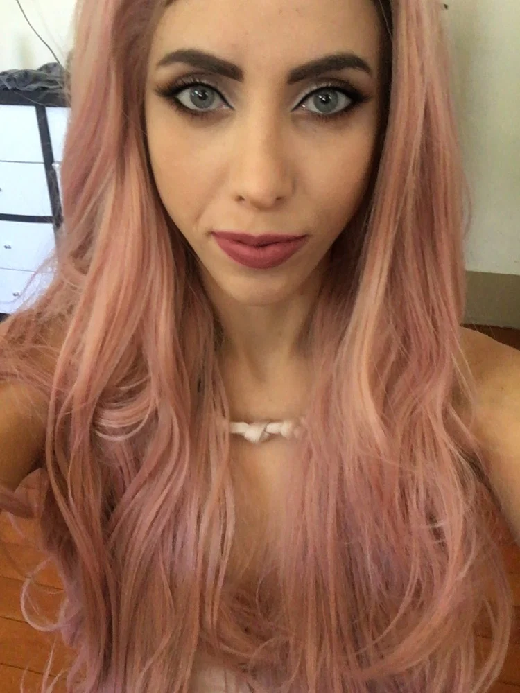 Dennisse Lynne's avatar