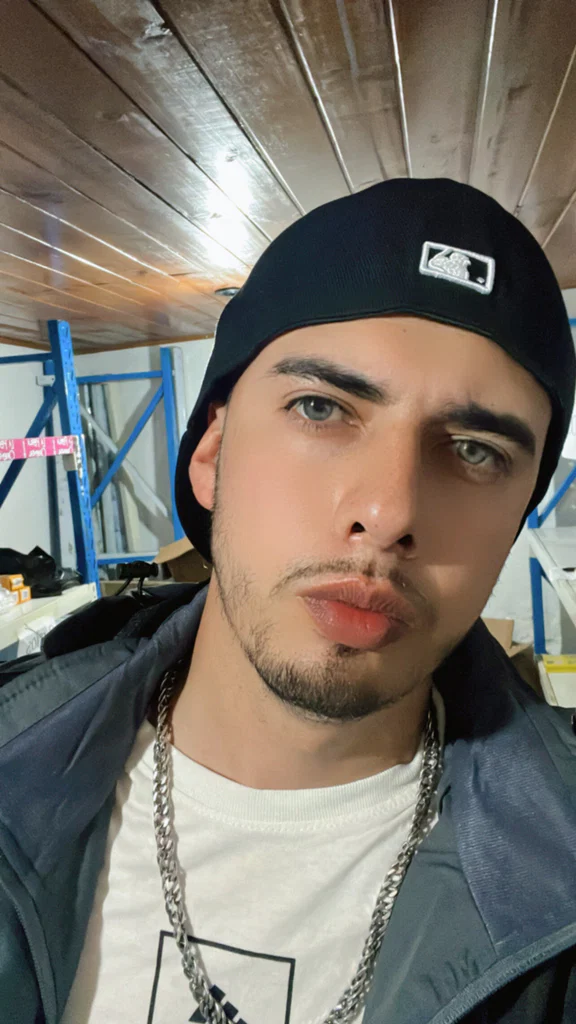 Roberto Gomez Romero's avatar