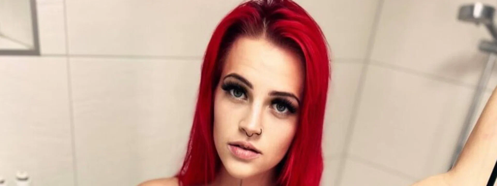 Lia Reed profile banner
