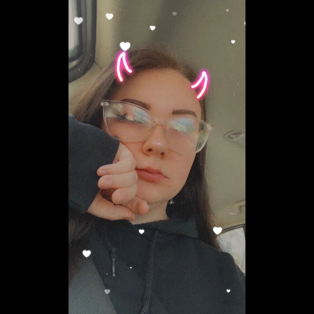 Ria 😇's avatar