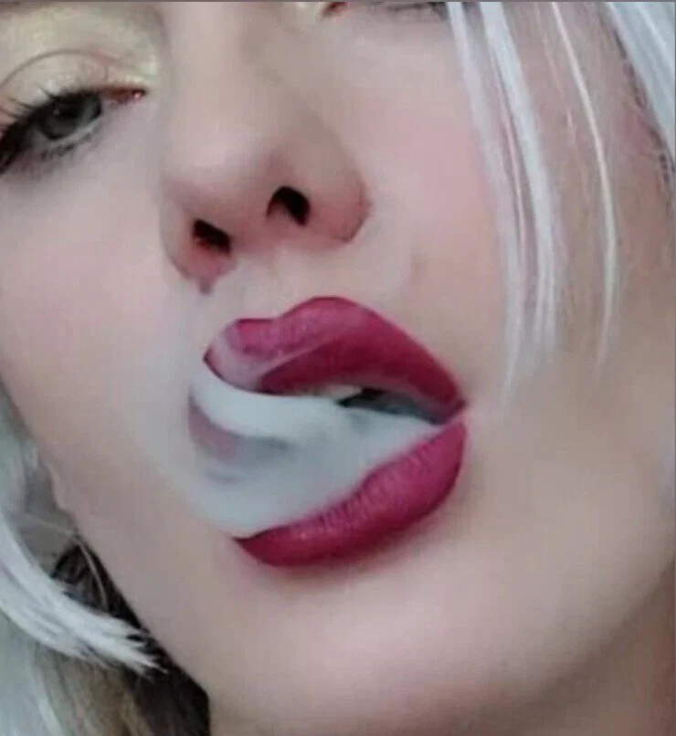 Smoking Angel