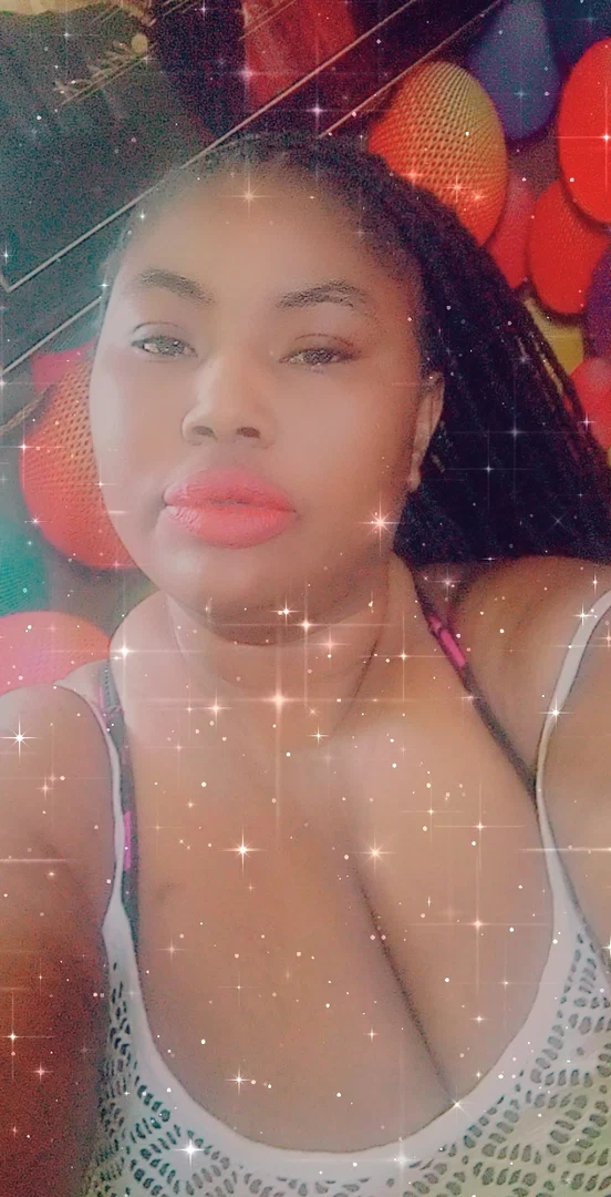 vero curvy profile banner
