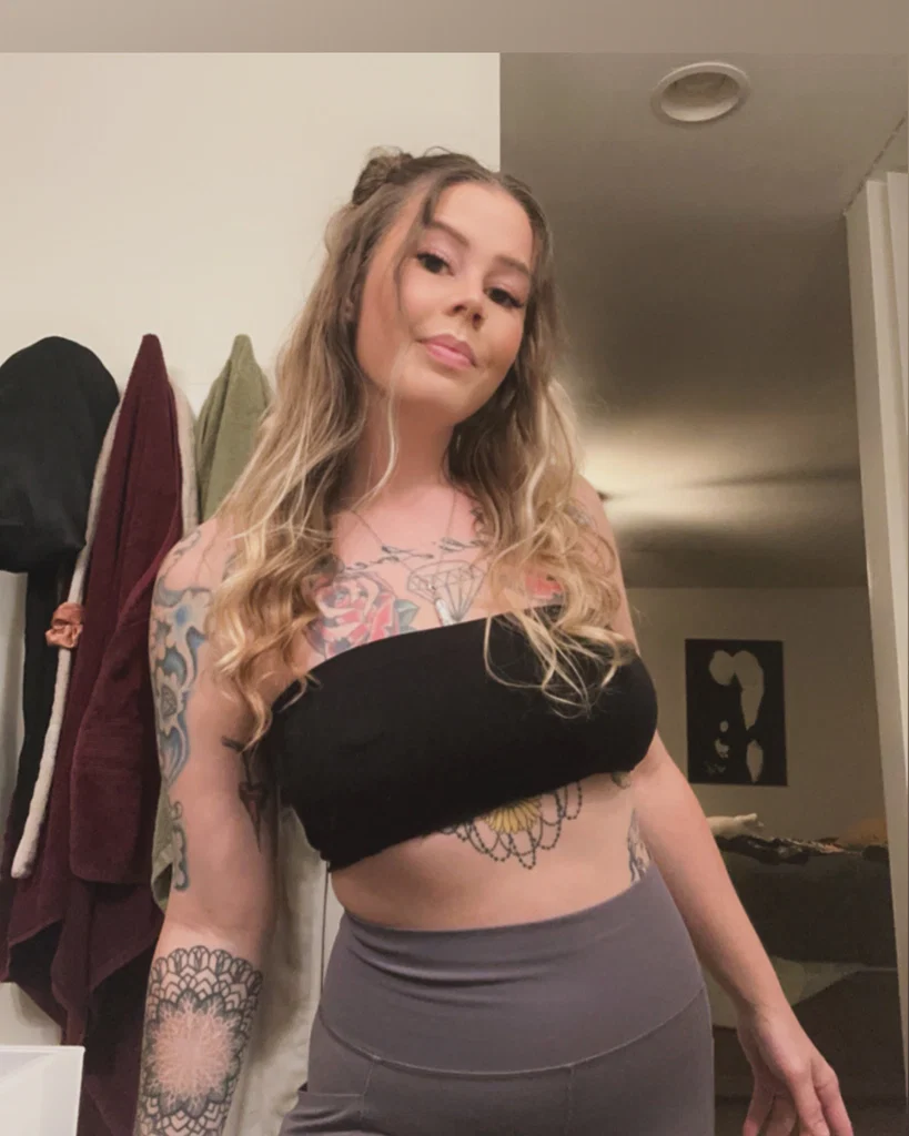 Corona Foxx creator profile