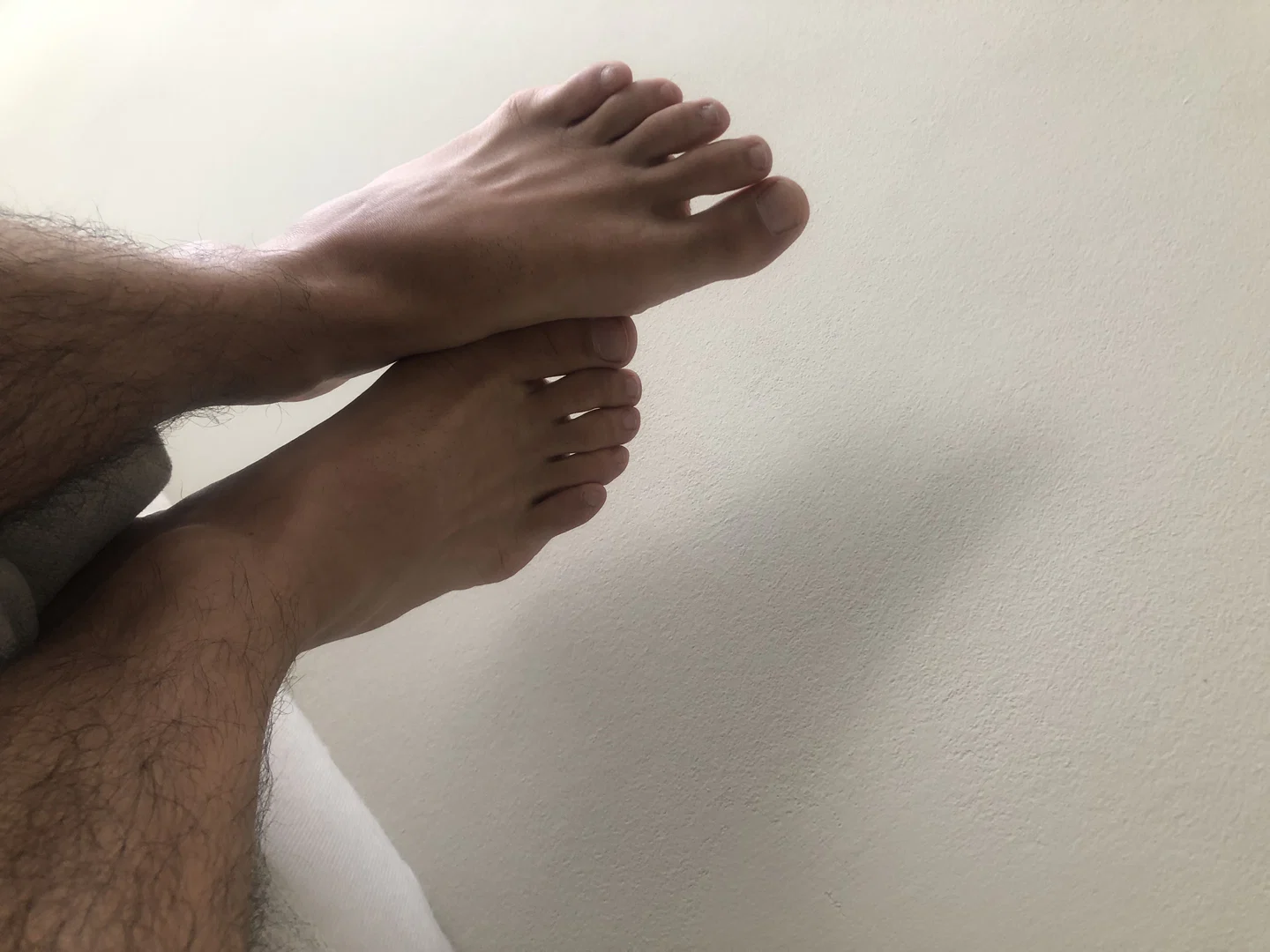 feetdream profile banner