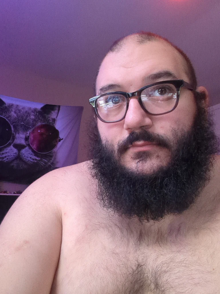 Stoned fluffy guy's avatar