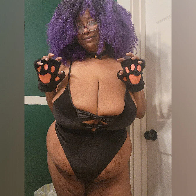 Maya's L Cups 🐷 FREE PAGE‼️