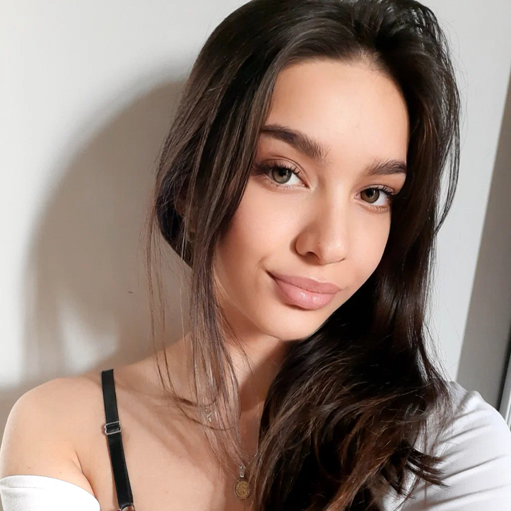 Maid Luisa's avatar