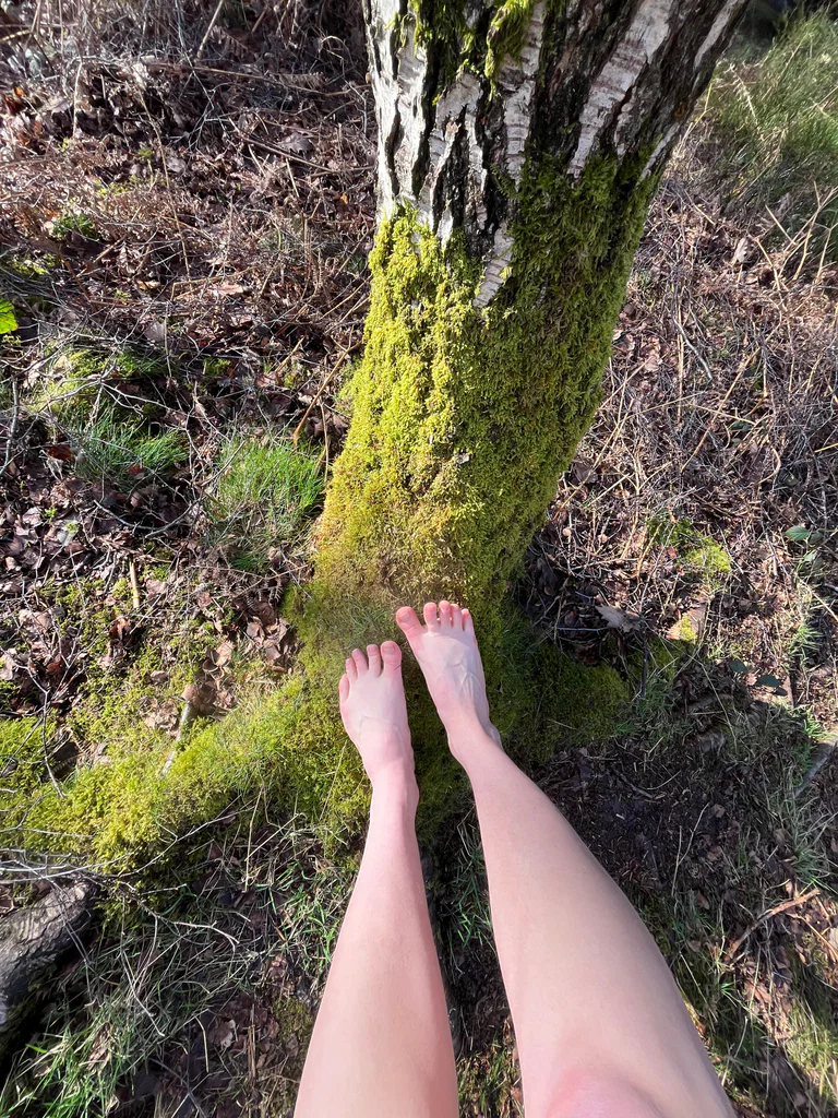 Cute feet's avatar