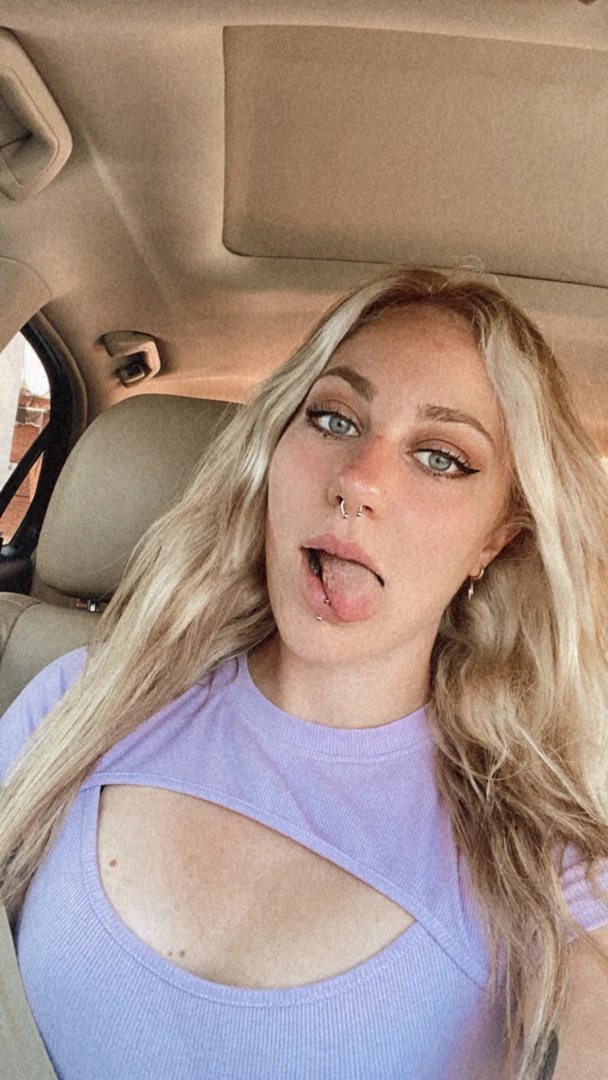 ro🦖 profile banner