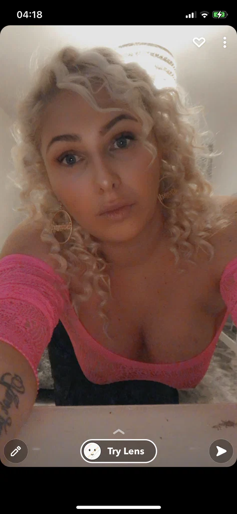 Lacey Luxurious's avatar