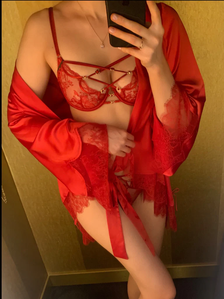 Naughty Wifey's avatar