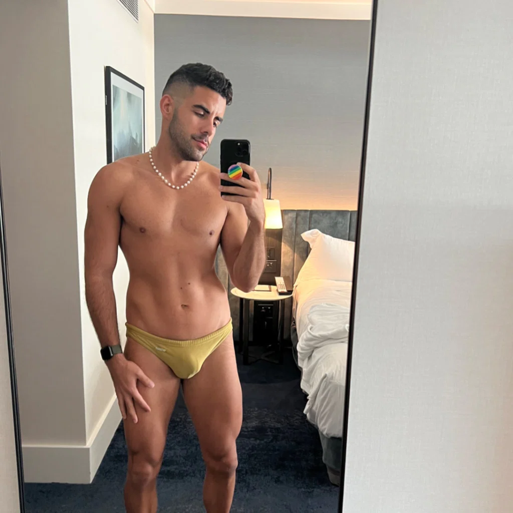 Charlie Sins's avatar