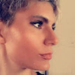 Sarah Johnson's avatar