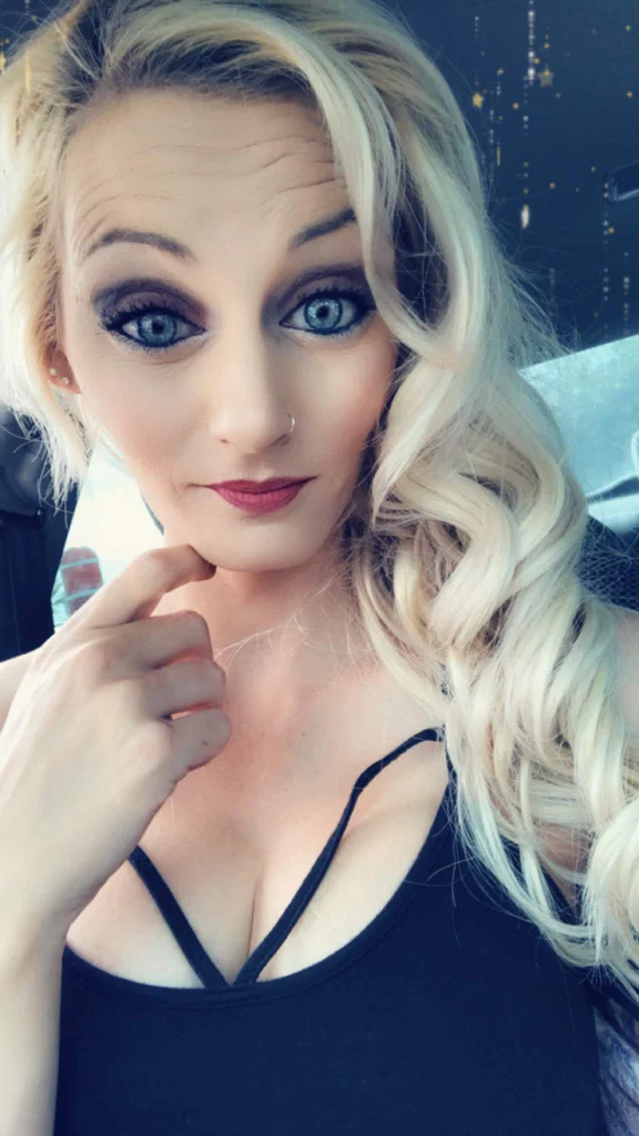 Makayla Grace's avatar