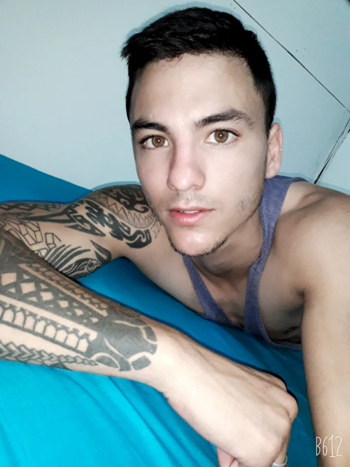 Ezequiel Vera profile banner