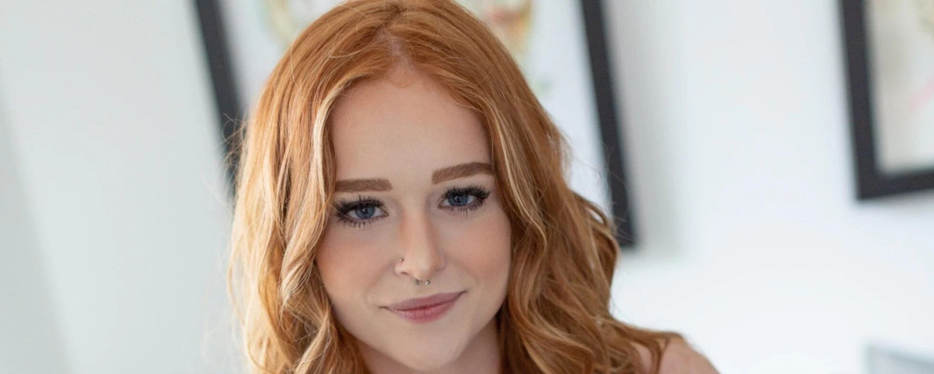 Chloe Blossom profile banner