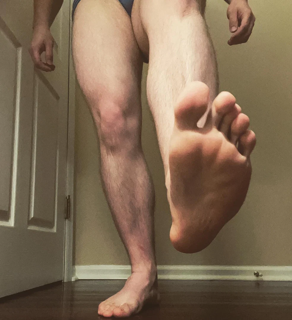 Mask Man Feet profile banner