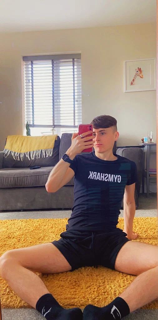 Lewi's avatar