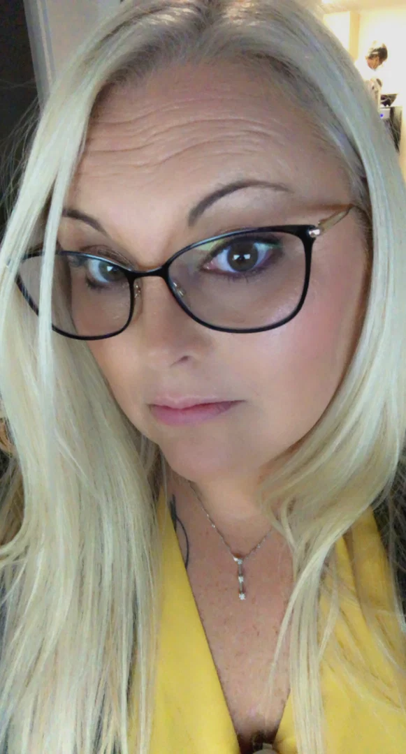 Mel profile banner