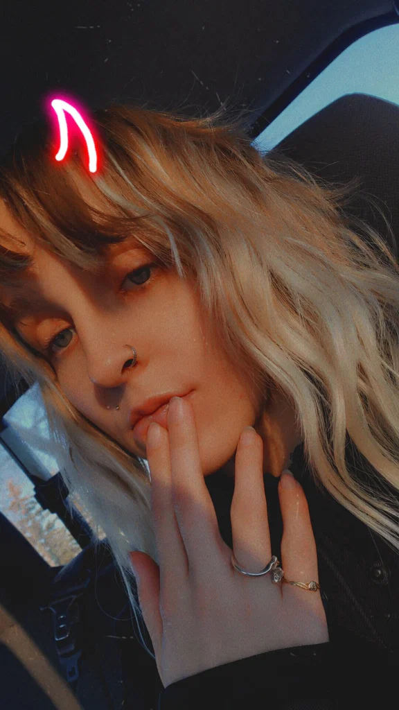 Freya Rose's avatar