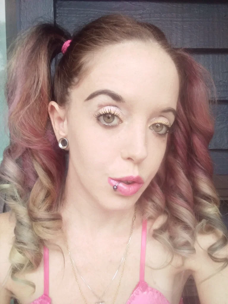 Amber Rayne's avatar