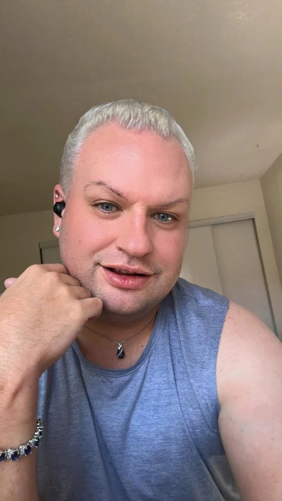 Ashton Keily's avatar