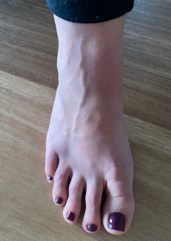 Barefoot Libran's avatar