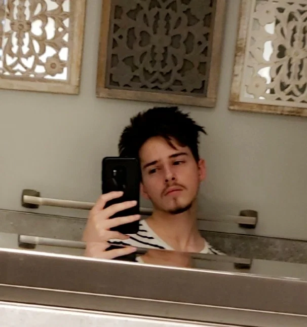 L's avatar