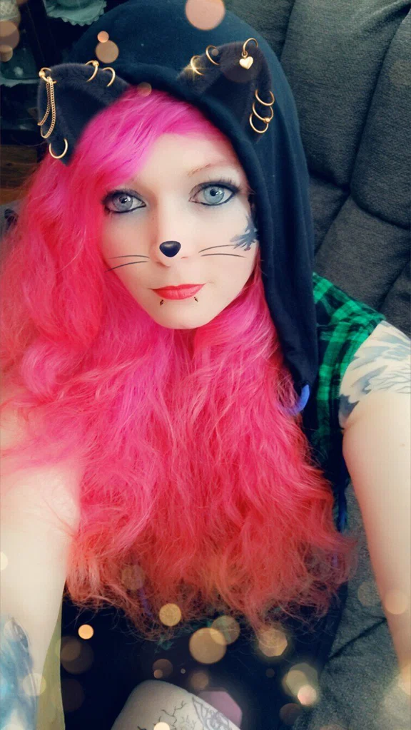 🌈Rainbow Wolf🐺's avatar