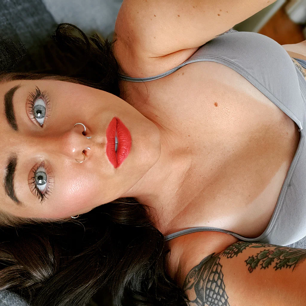 Lana Blue's avatar