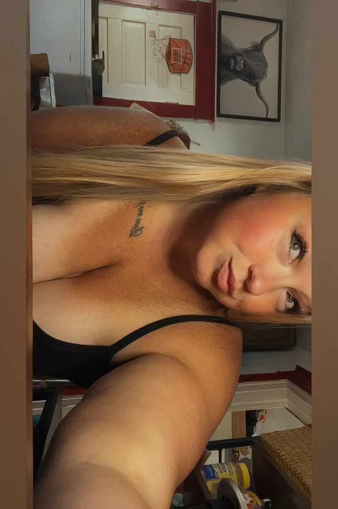Abby.peachy.xo