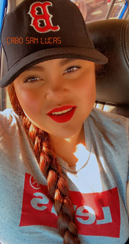 Elizabeth Martínez's avatar