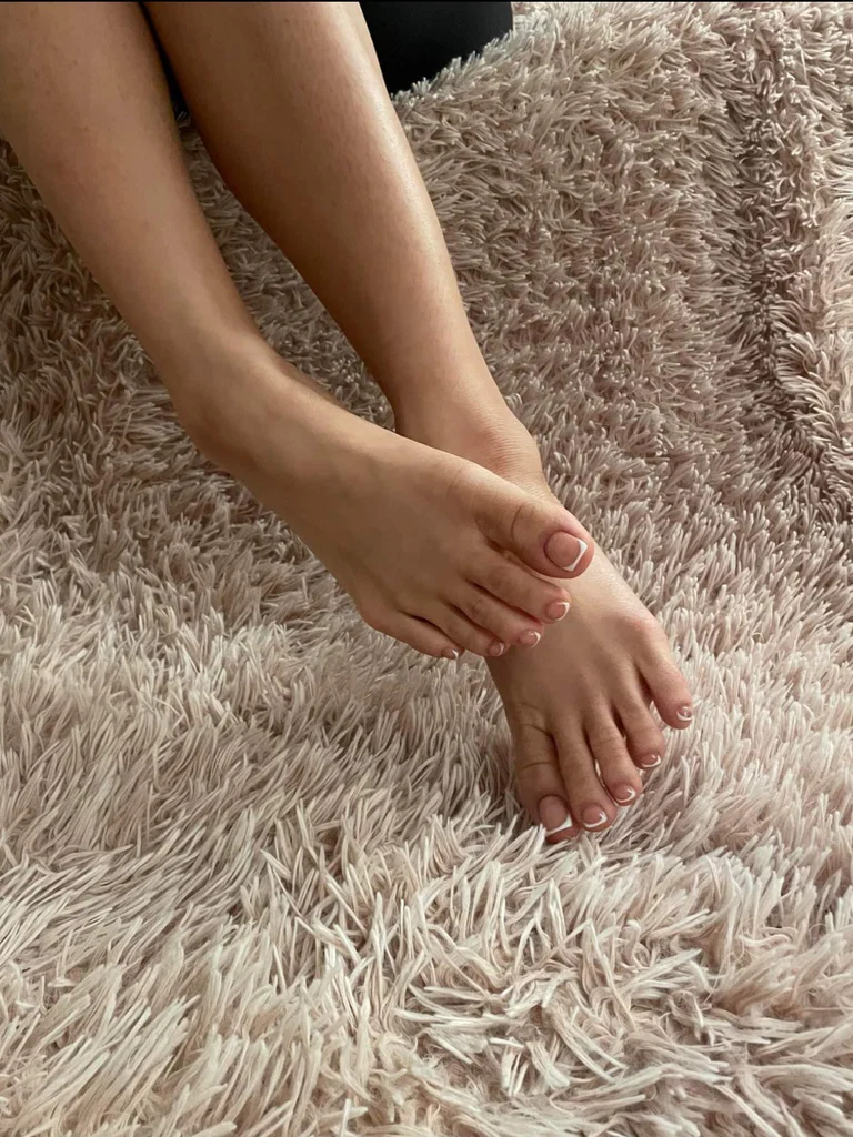 peakaboofeet's avatar