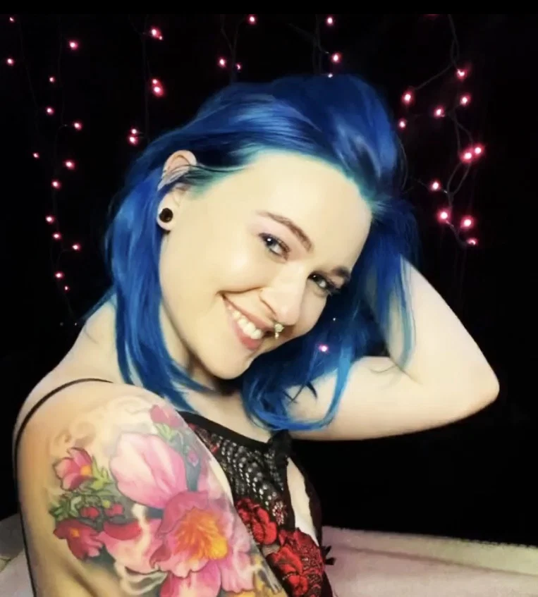 Porcelain Baby's avatar