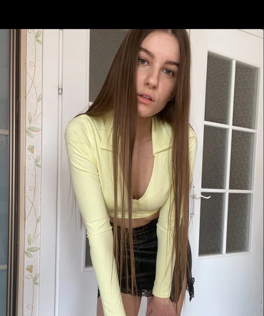 Alice FREE's avatar