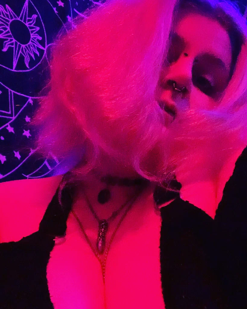 Roxy Bliss's avatar
