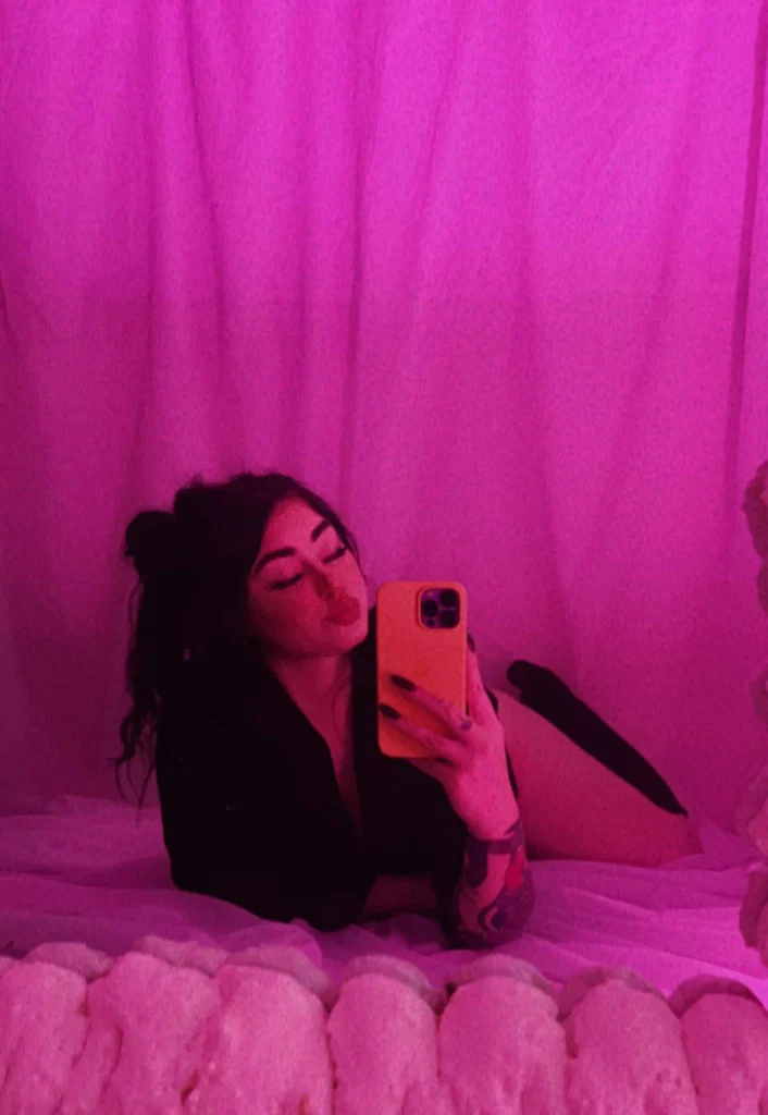 Shaye Christine's avatar